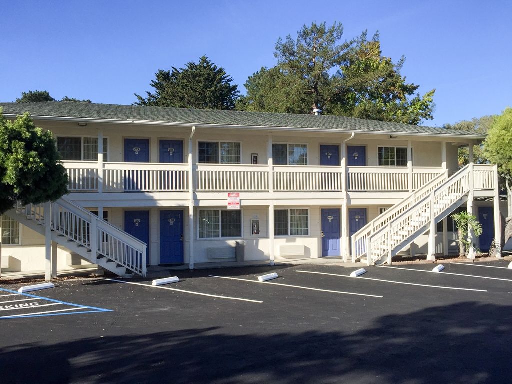 Fisherman'S Cove Inn Monterey Esterno foto